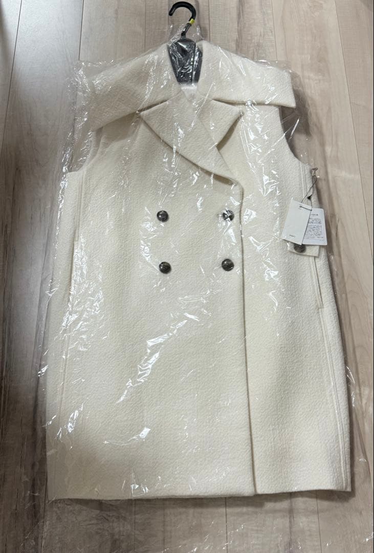 【最終価格】yori shirocon ボコボコビッグカラージレ