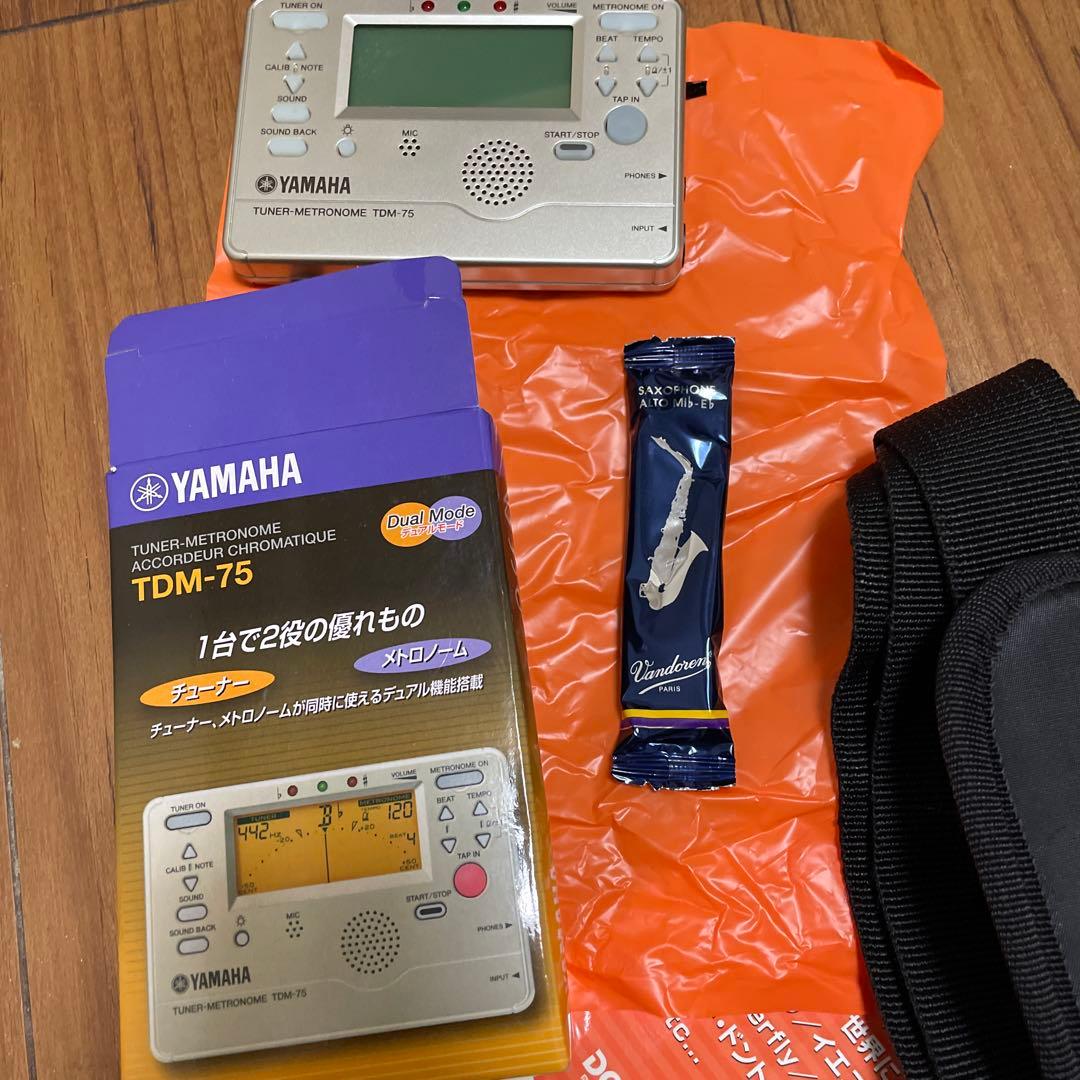 ど*ん様 ゴールド サックス本体 ケース付き