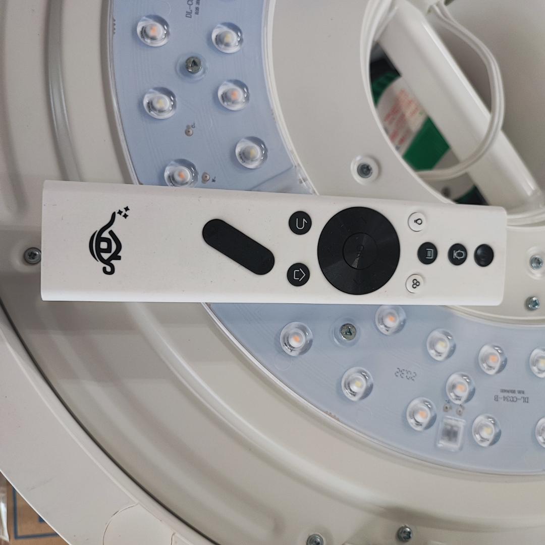 popIn Aladdin SE ネット配信サービス対応 プロジェクター型照明