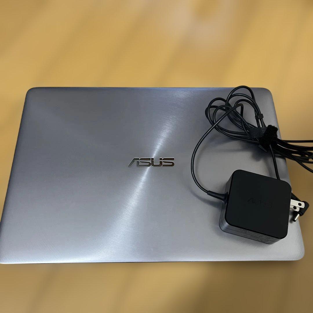ASUS UX330U ノートパソコン　初期化済み