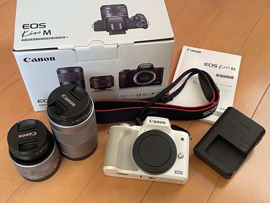 Canon EOS M ミラーレスカメラ 2レンズ付き