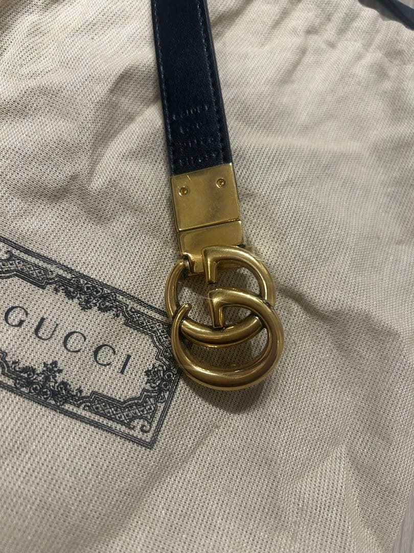 GUCCI ブラックレザー GGパターン ベルト