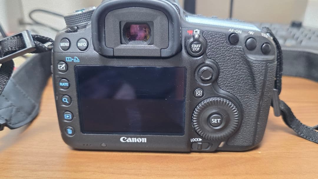 Canon EOS 5D Mark3 本体 バッテリー付き