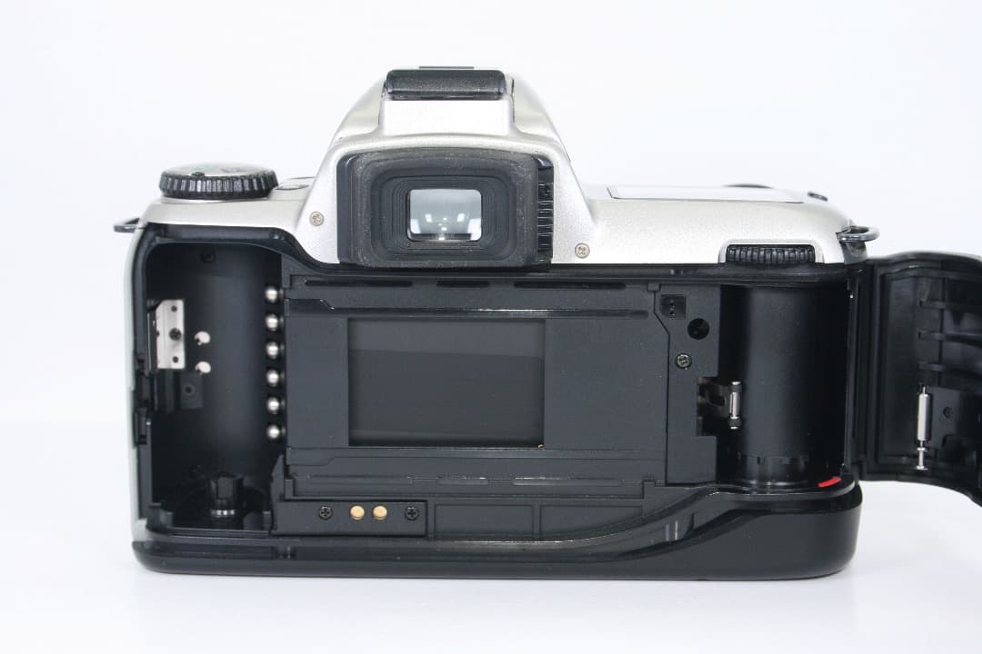 NIKON U フィルムカメラ(+28-80mm F3.5-5.6) #415