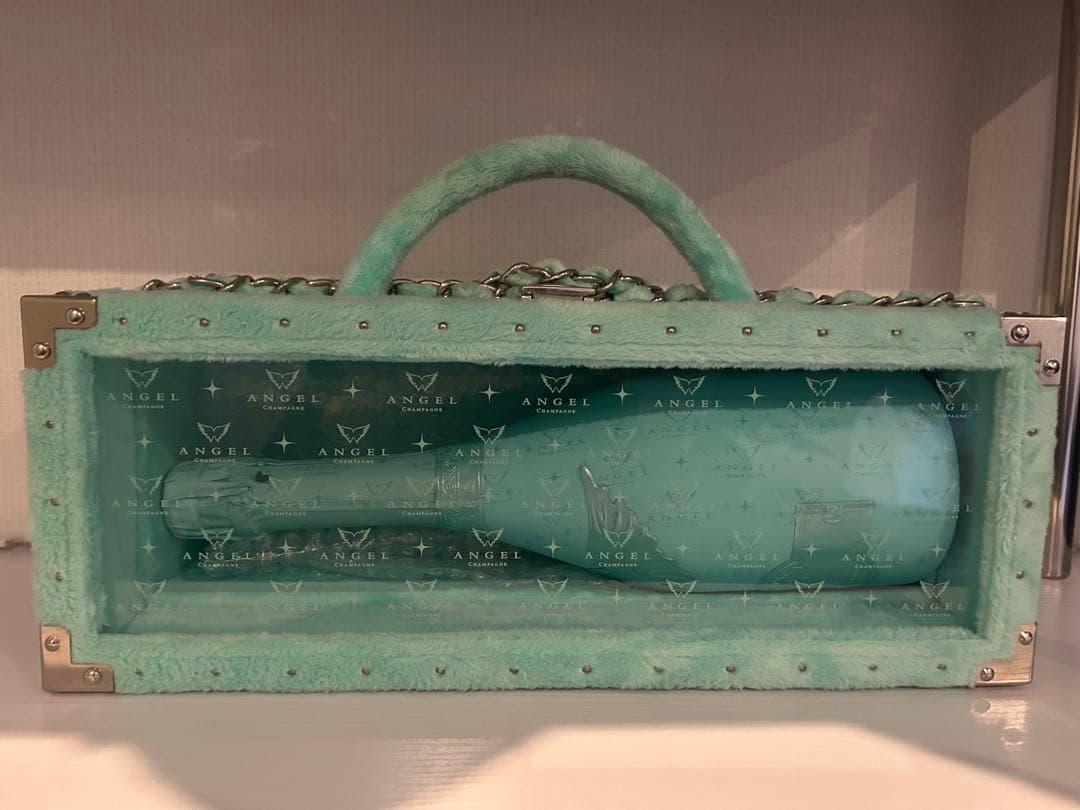 エンジェルシャンパン　限定　グリーン　ファー