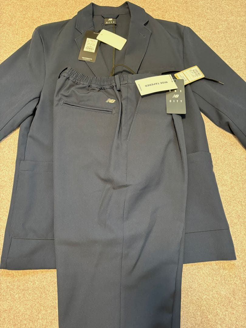 【新品】New Balance 【THE CITY】ネイビーM セットアップ