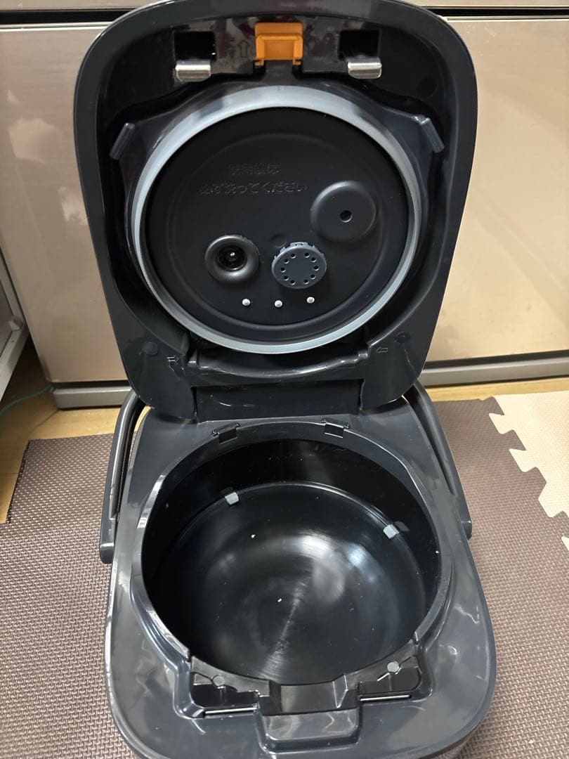 Zojirushi 圧力IH炊飯器 NW-CB10-2023年製