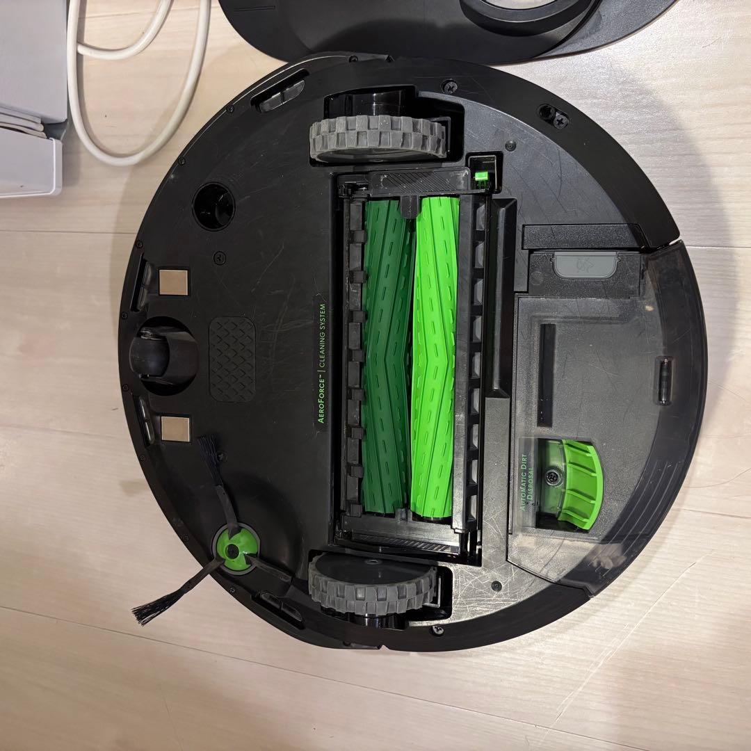 ルンバ i3+ 自動ゴミ収集機能付きロボット掃除機