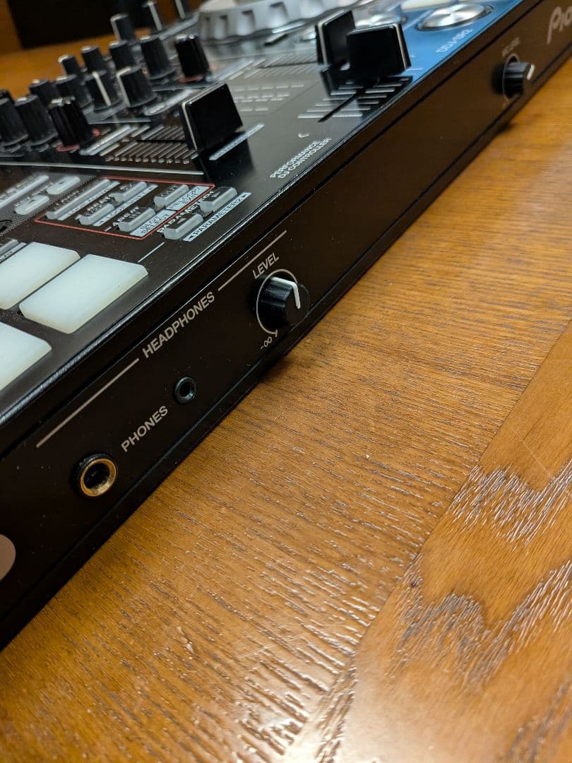 Pioneer DDJ-SR2 DJコントローラー