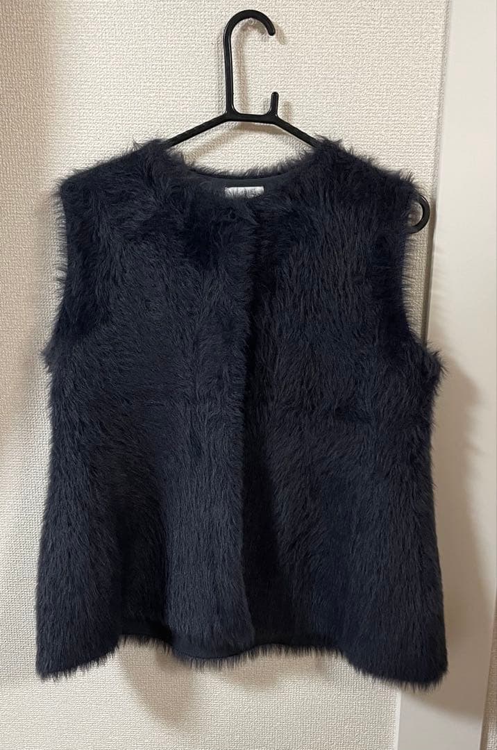 【3983】完売品 Ballsey フェザーヤーンぺプラムベスト S