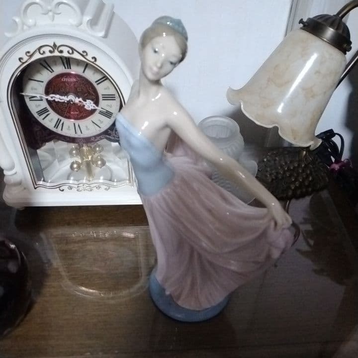 ✨Juny✨リヤドロ✨陶器製✨素敵な品です✨新年ご送付です