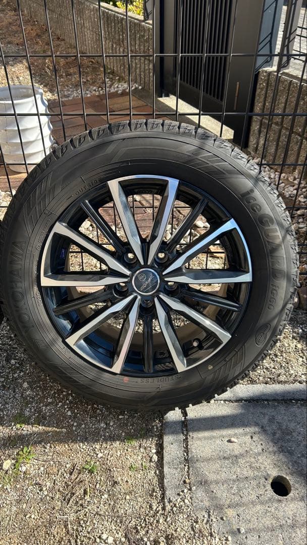 最終値下げ交渉可　美品　90系ヴォクシー　スタッドレスタイヤ205/60R16