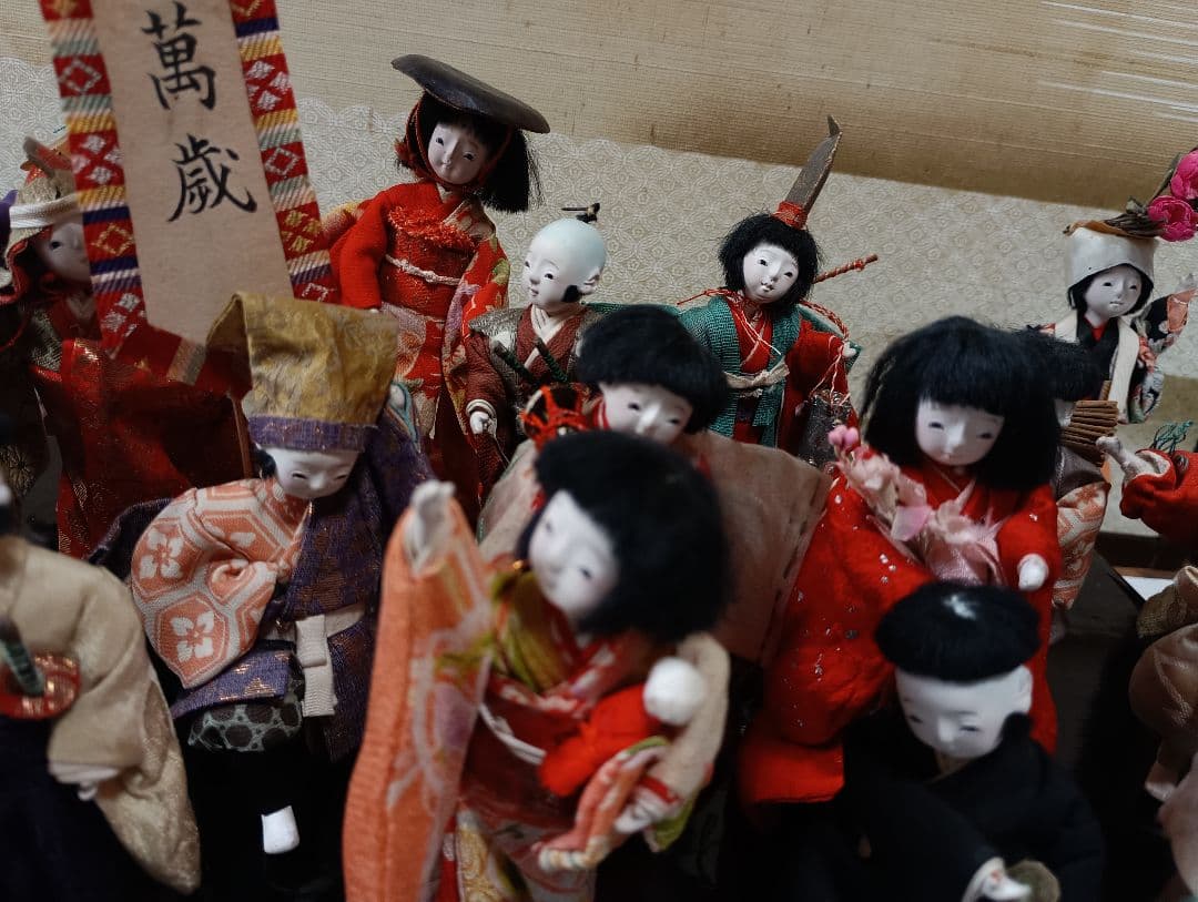 小さな市松人形達