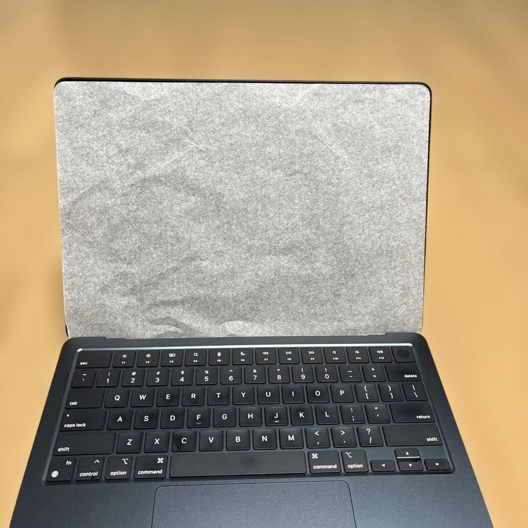 【R2DD】MacBookAir M2US 13.6in8/256GB