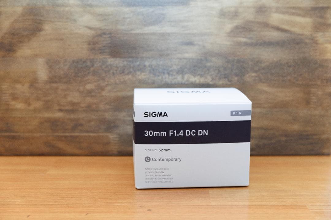 SIGMA Contemporary 30mm F1.4 DCDN RFマウント