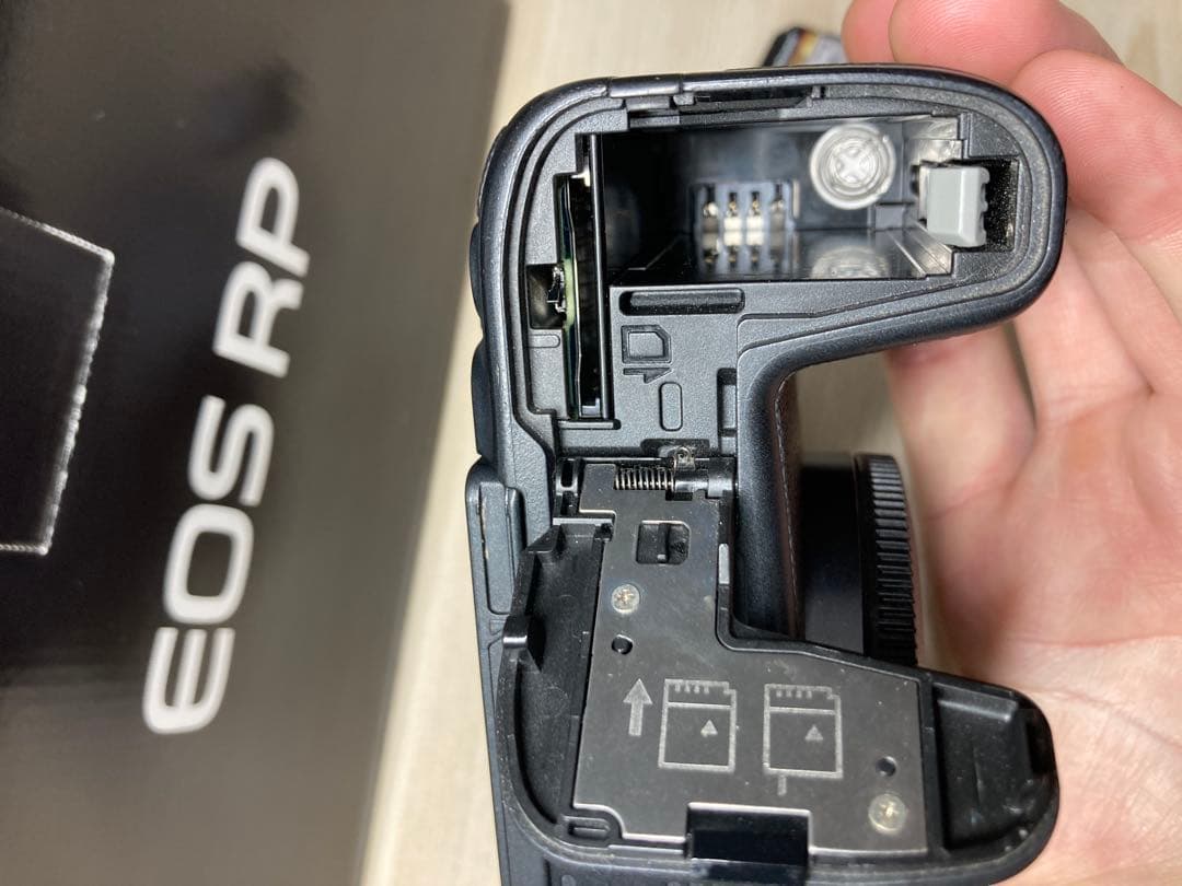 Canon EOS RP ボディ 訳あり 初回シャッターのみエラー30 現状品