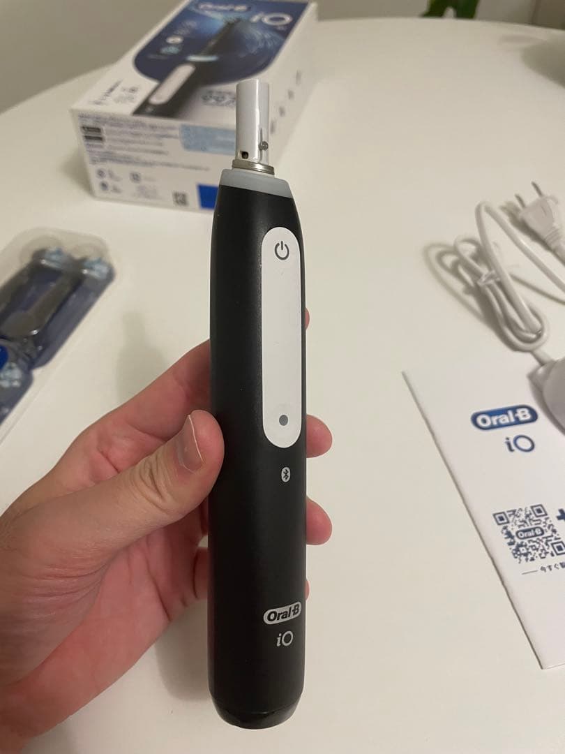 Oral-B iO Series 4s 電動歯ブラシ本体　替えブラシ