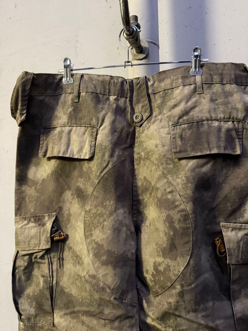優里着用 古着 90s カモフラージュ　ミリタリー カーゴパンツ