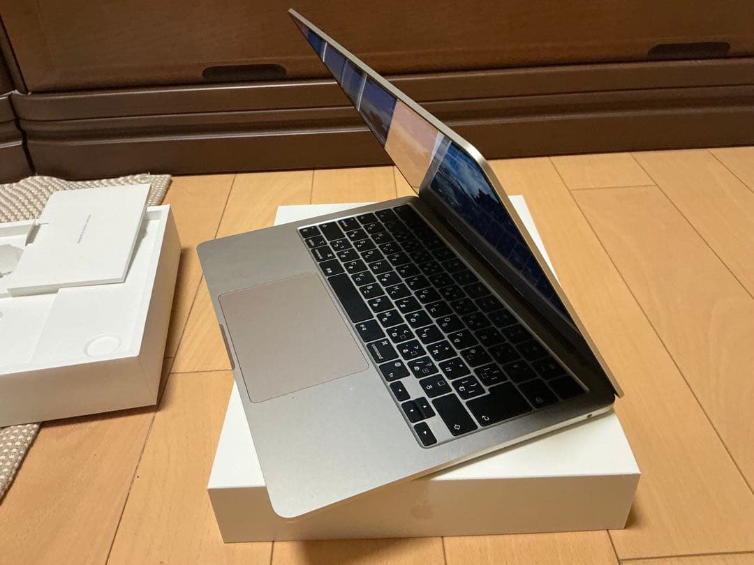Apple MacBook Air M2 スターライト