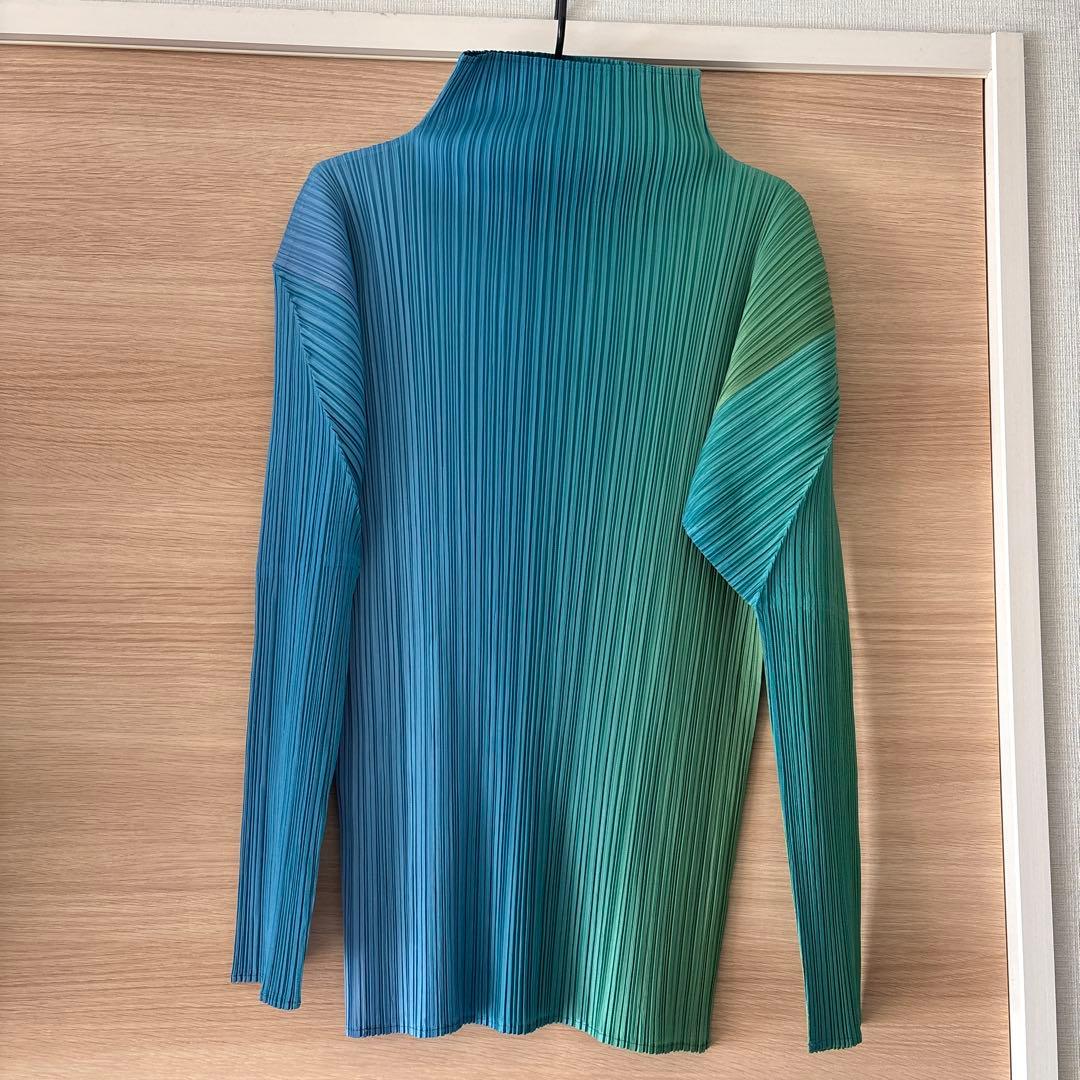 PLEATS PLEASE グラデーションハイネック長袖