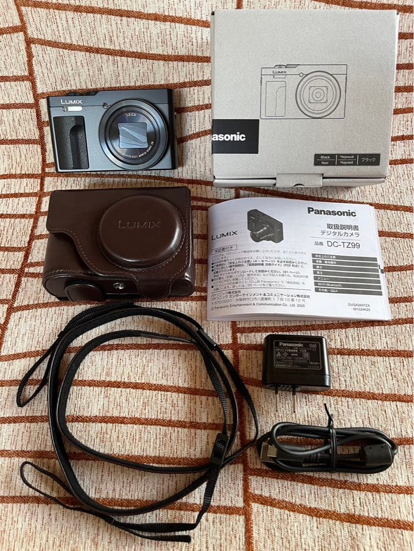 新品 LUMIX コンパクトデジタルカメラ DC-TZ99 ソフトケース付き