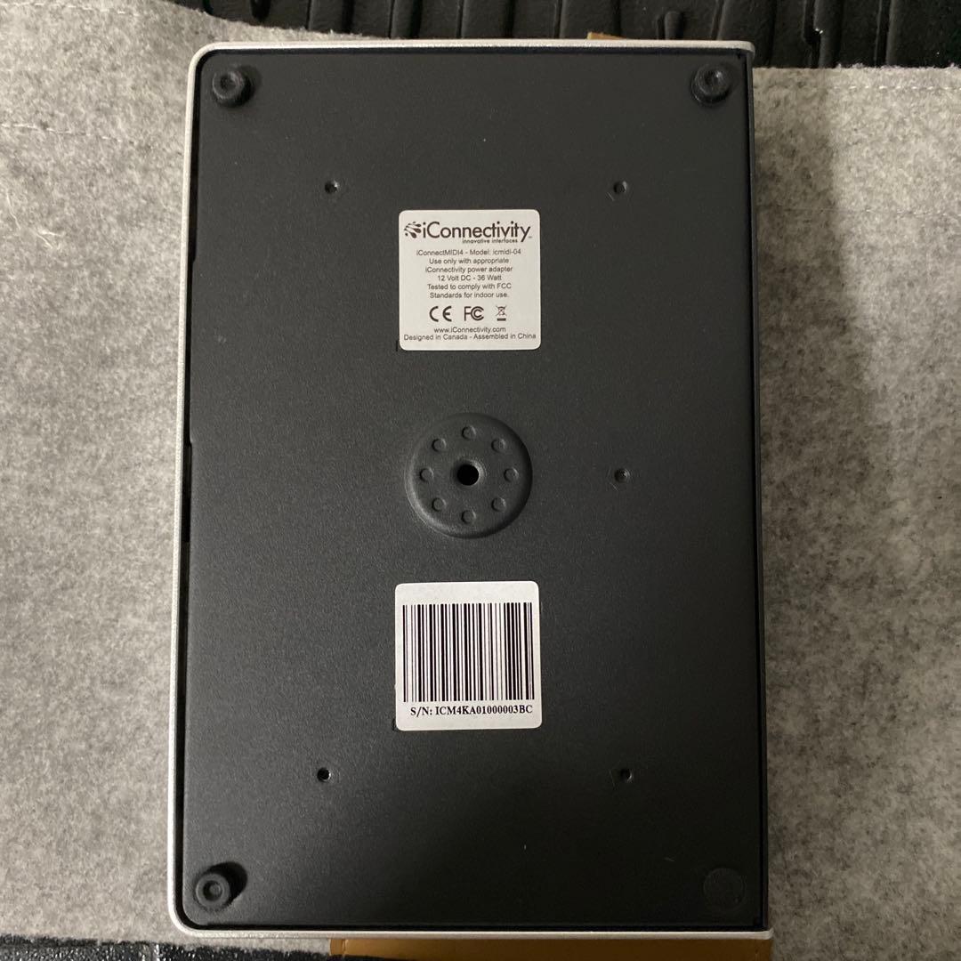 iConnectivity iConnectMIDI4+ インターフェイス