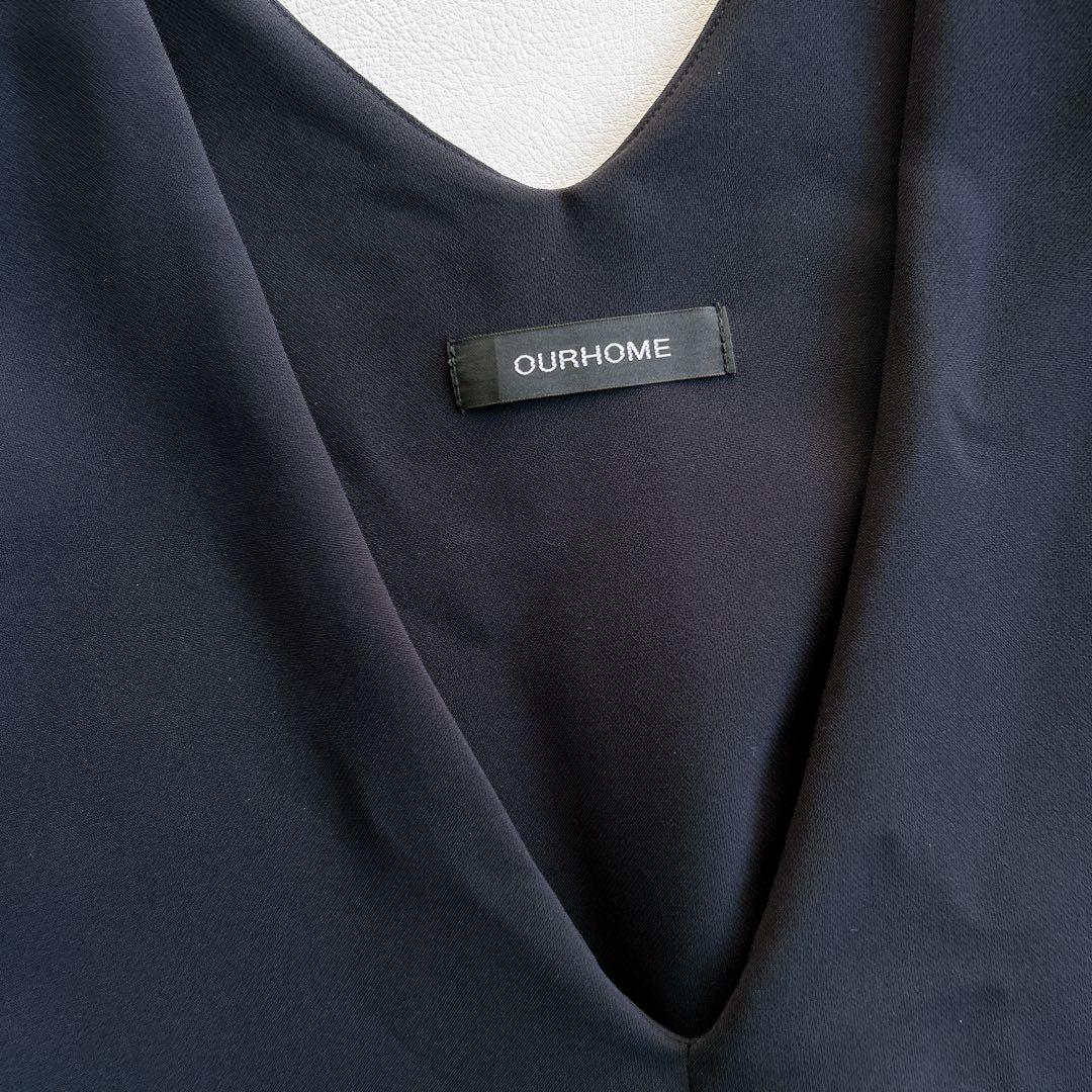 美品☆OUR 〔新型〕綺麗なシルエットのワンピース　ダークネイビー