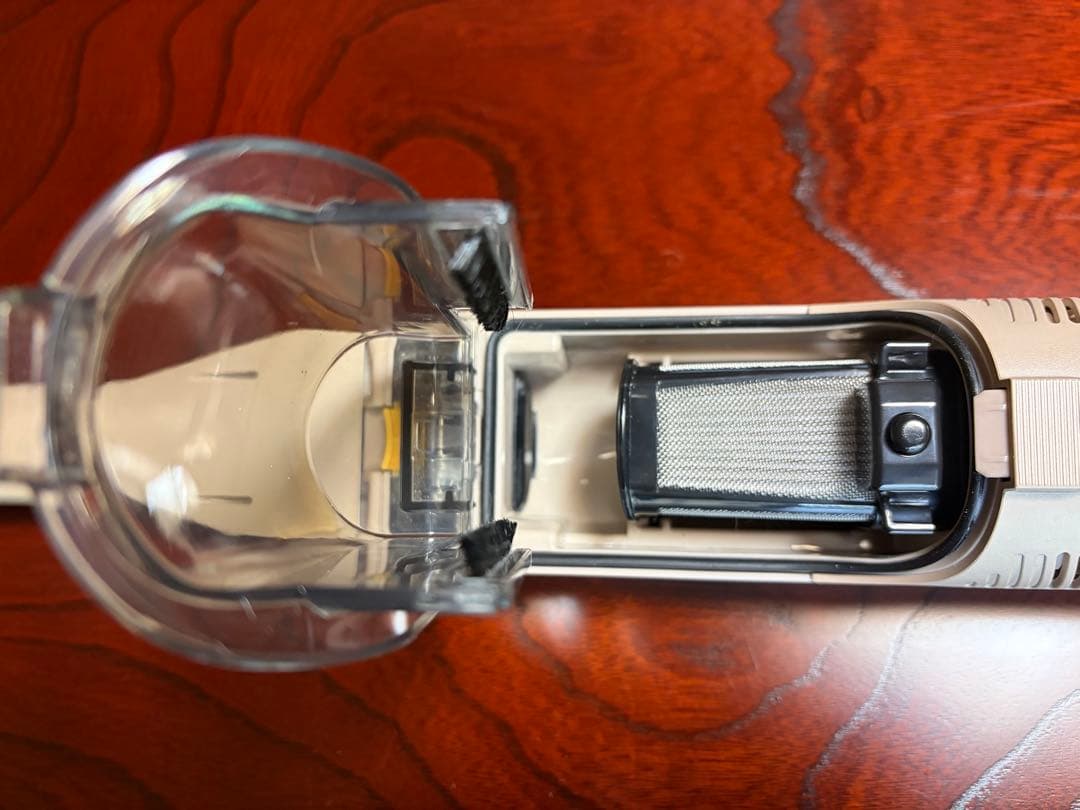 Shark 充電式スティッククリーナー本体　WV517JST