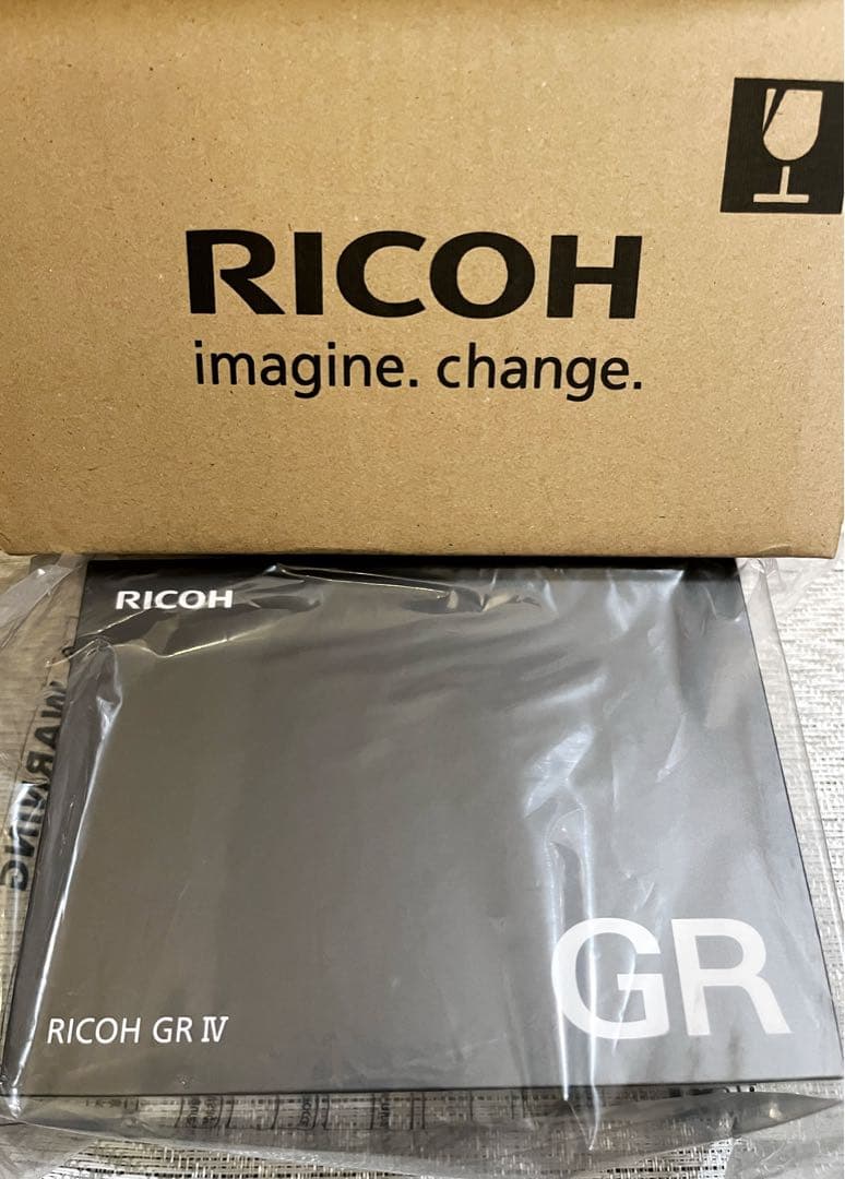 新品未使用RICOH GRIV リコーGR４　保証付き コンパクトデジタルカメラ