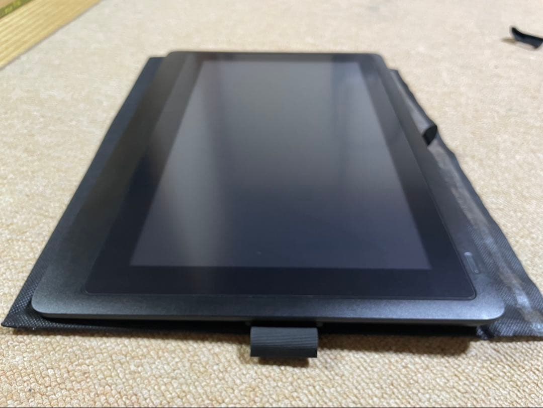 Wacom Cintiq 16 + 周辺機器