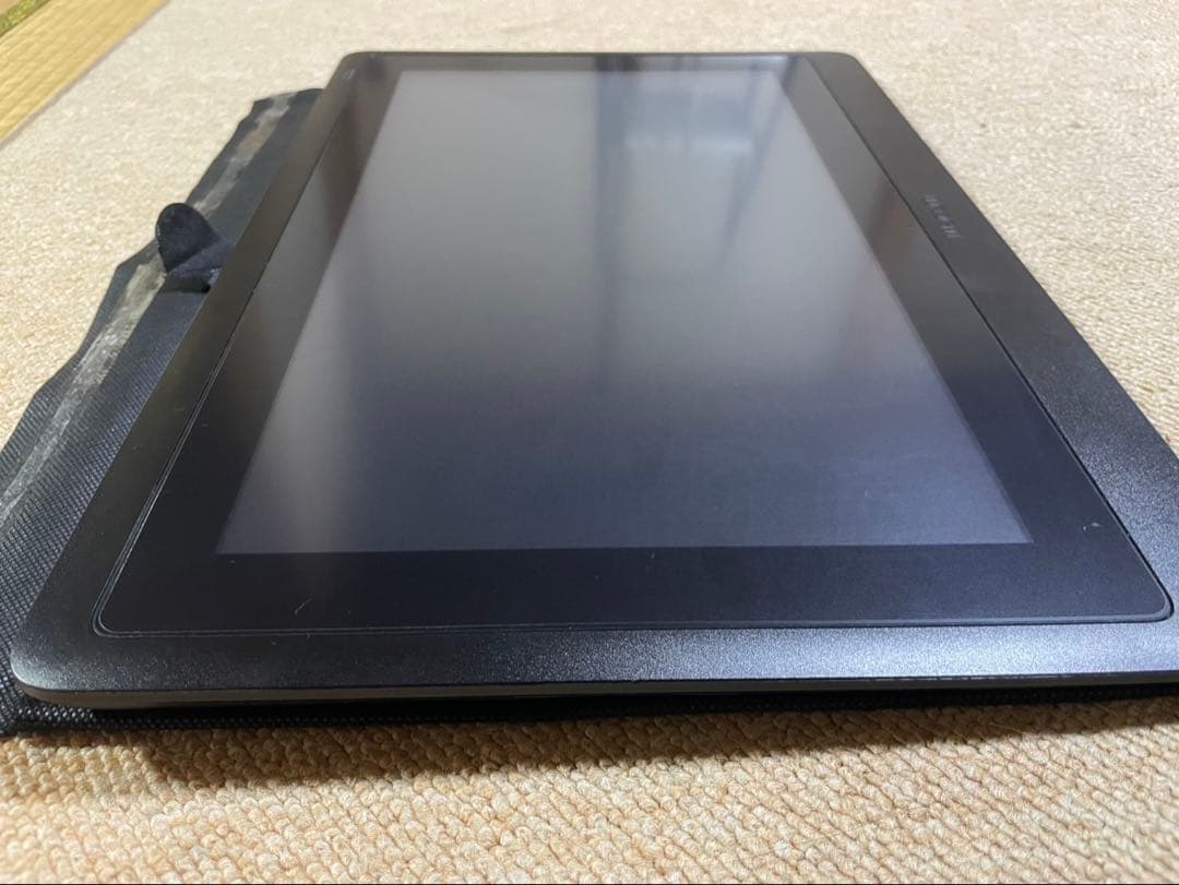 Wacom Cintiq 16 + 周辺機器