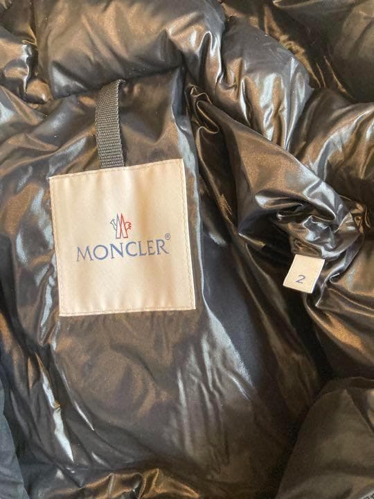 美品 モンクラー　ダウンジャケット