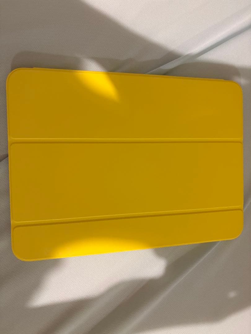 ipad A16 Wi-Fiモデル128GB イエロー　11インチ純正ケース付き