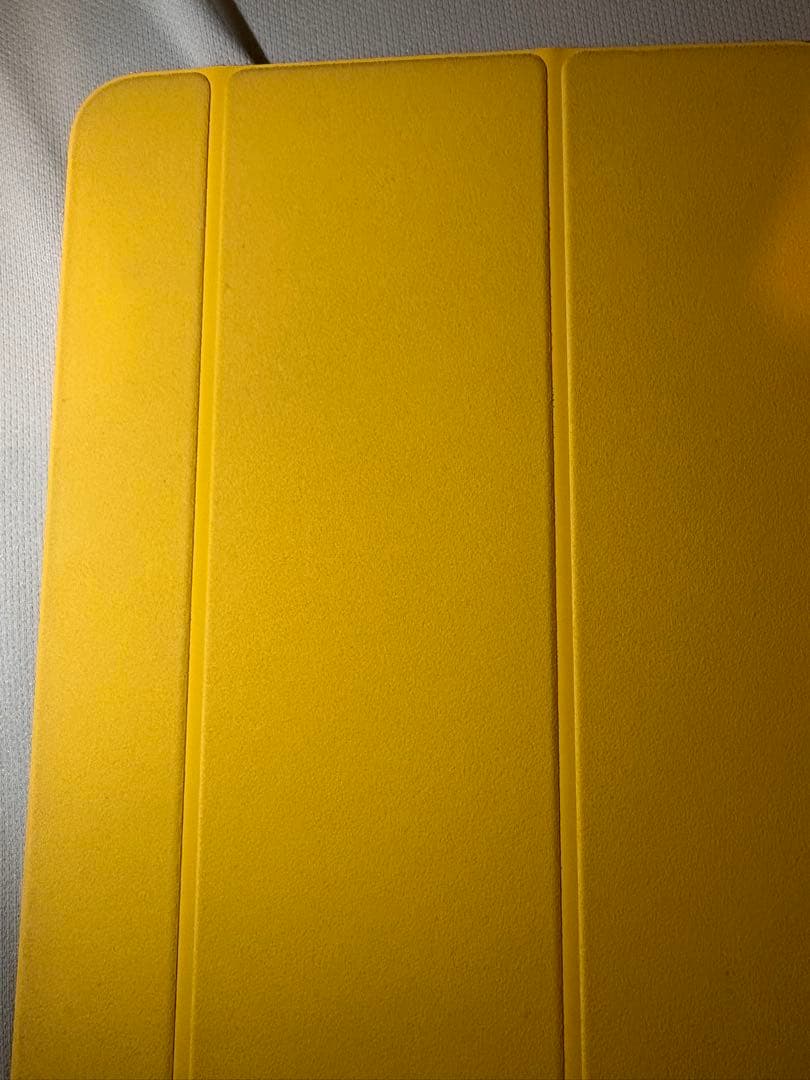 ipad A16 Wi-Fiモデル128GB イエロー　11インチ純正ケース付き