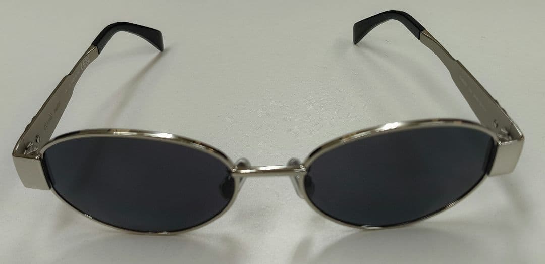 CELINE PARIS メタルフレーム グレーオーバルサングラス