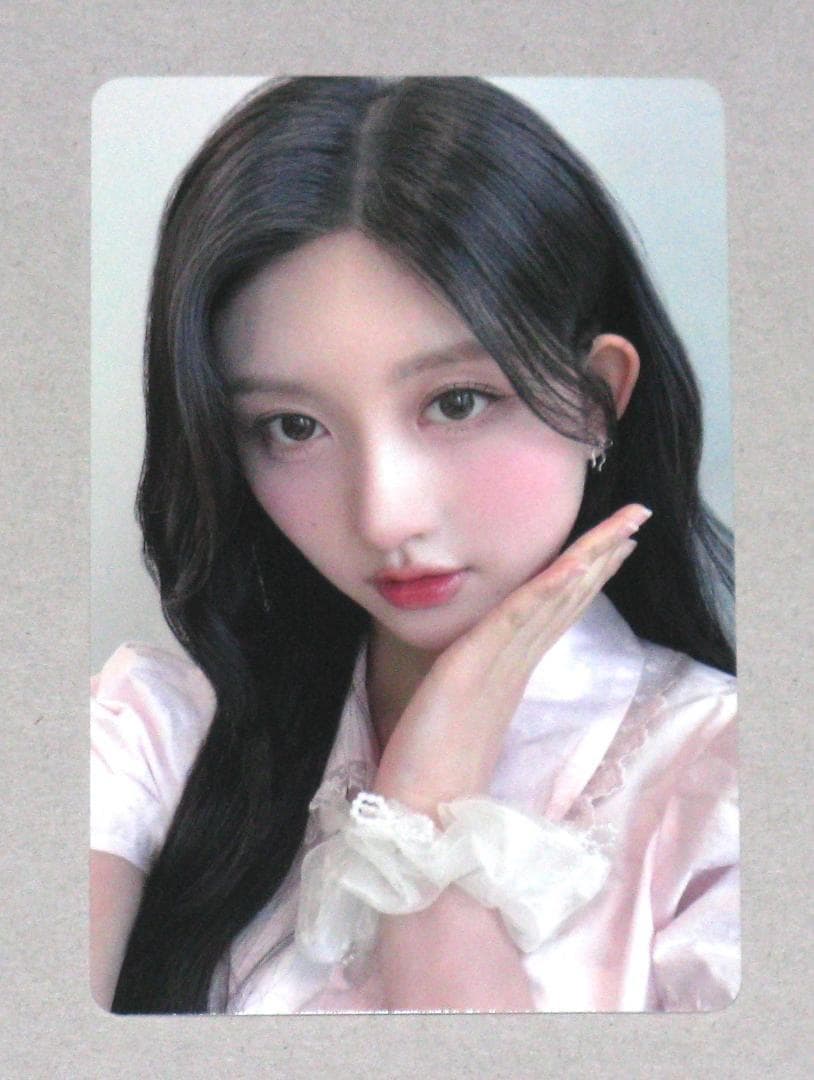 ガウル IVE SWITCH 8/16 大阪会場限定トレカ