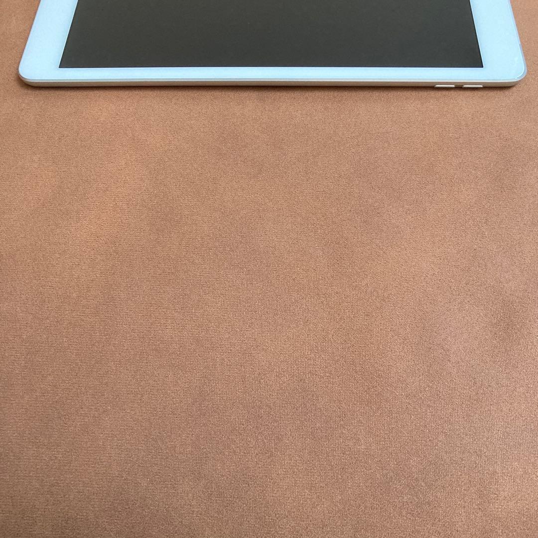 541 電池最良好☆外観比較的美品☆iPad8第8世代32GB SIMフリー☆