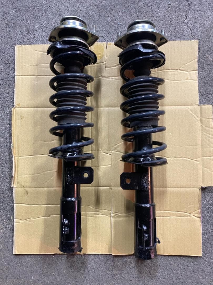 LA600S/LA610S タントカスタム フロント左右純正ショック＆サスSET