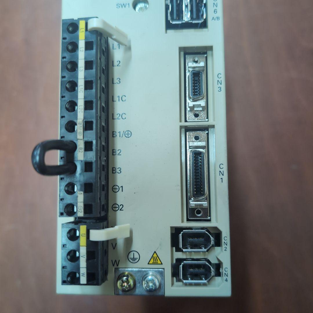 YASKAWA サーボパック SGDS-08A12A 200V　中古品