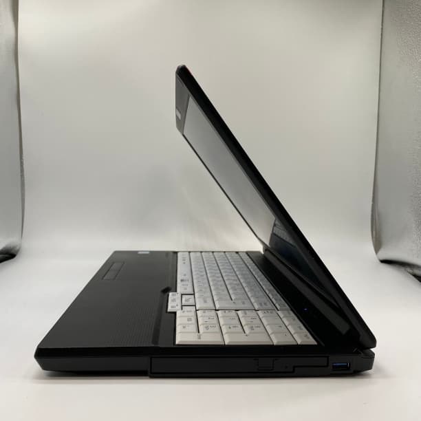 フルHD 美品★ 15 富士通 i7-6 8GB SSD256GB オフィス