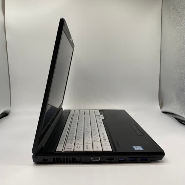 フルHD 美品★ 15 富士通 i7-6 8GB SSD256GB オフィス