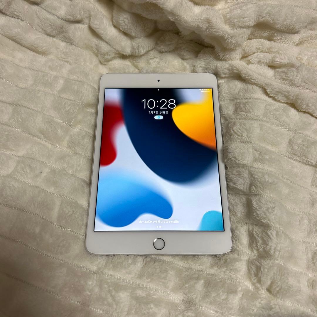 Apple iPadmini4シルバー 本体 カバーペン付き