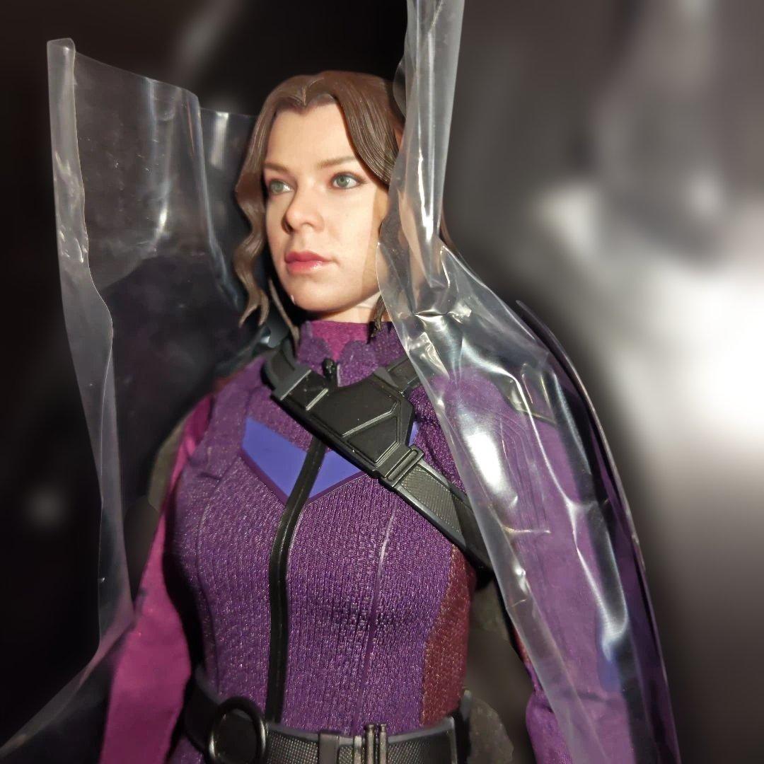 HOT TOYS KATE BISHOP 1/6 開封品