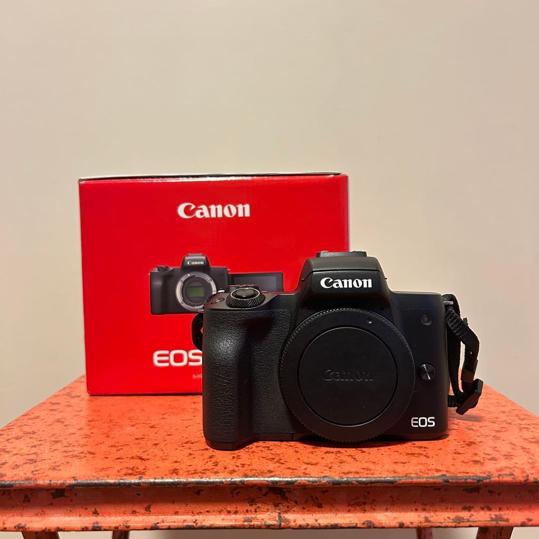 Canon EOS Kiss M2 ブラック　付属品多数