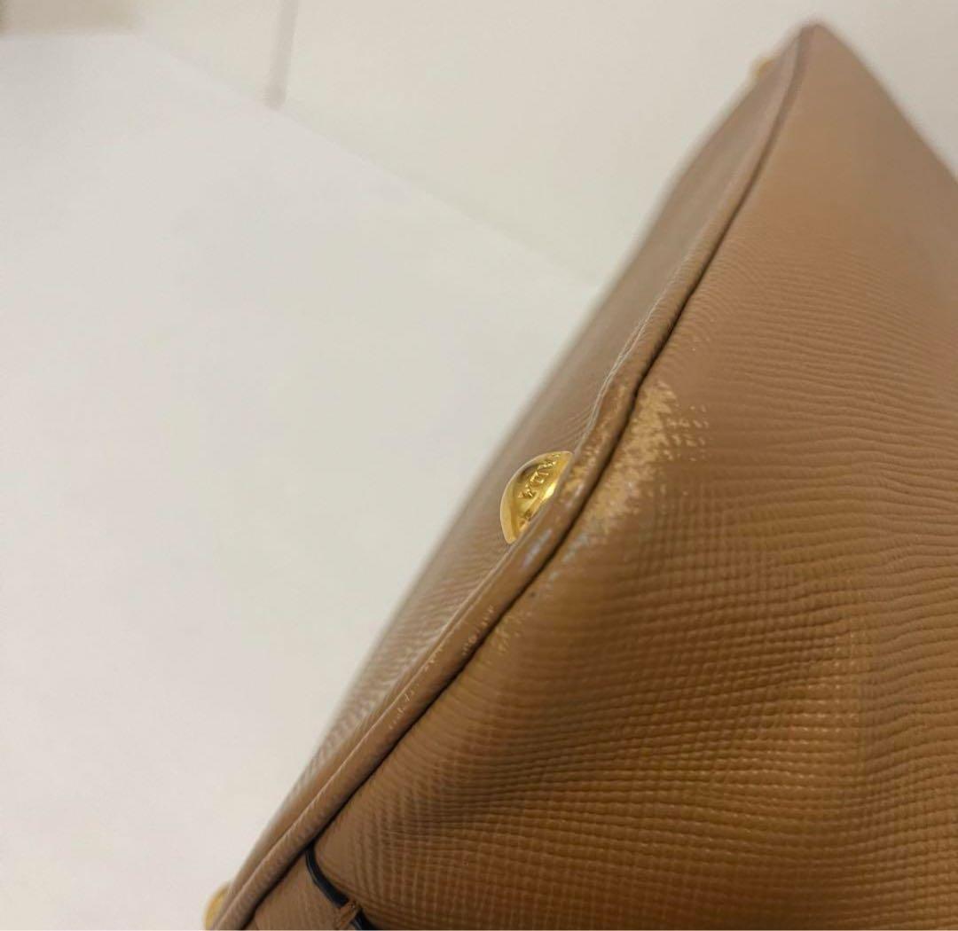 PRADA バッグ キャラメル