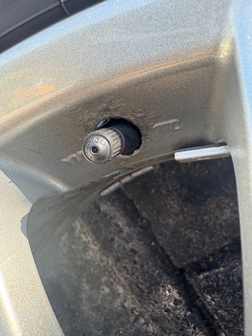 ③ 215/65R16スタッドレス・アルミホイール 1本価格 ヴェルファイアなど