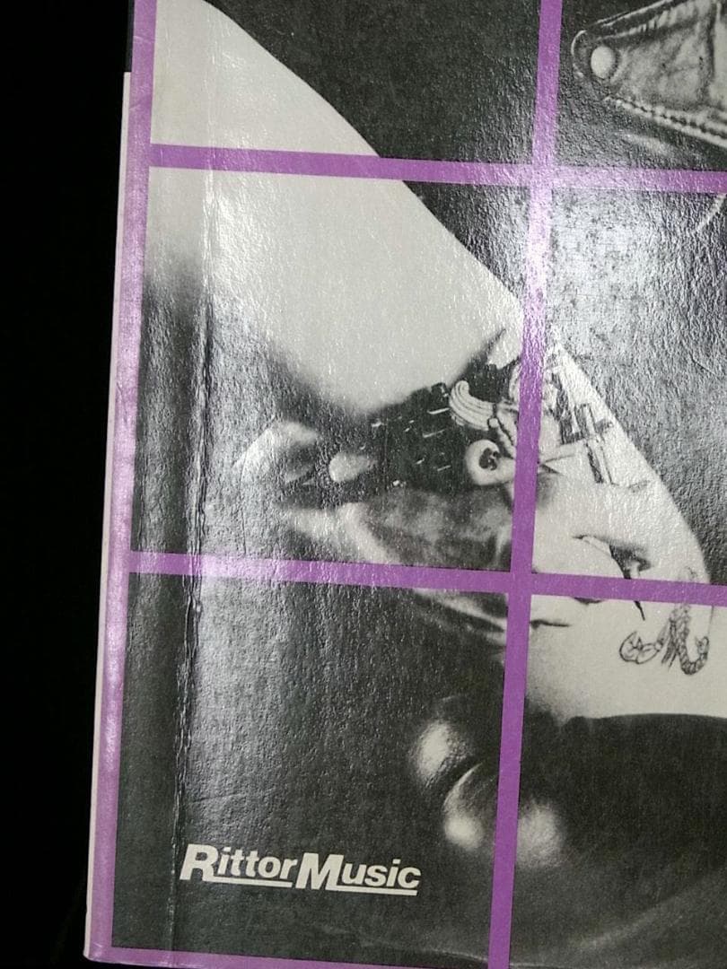 スコーピオンズ ギタータブ譜スコア 禁断の刺青 Scorpions 楽譜