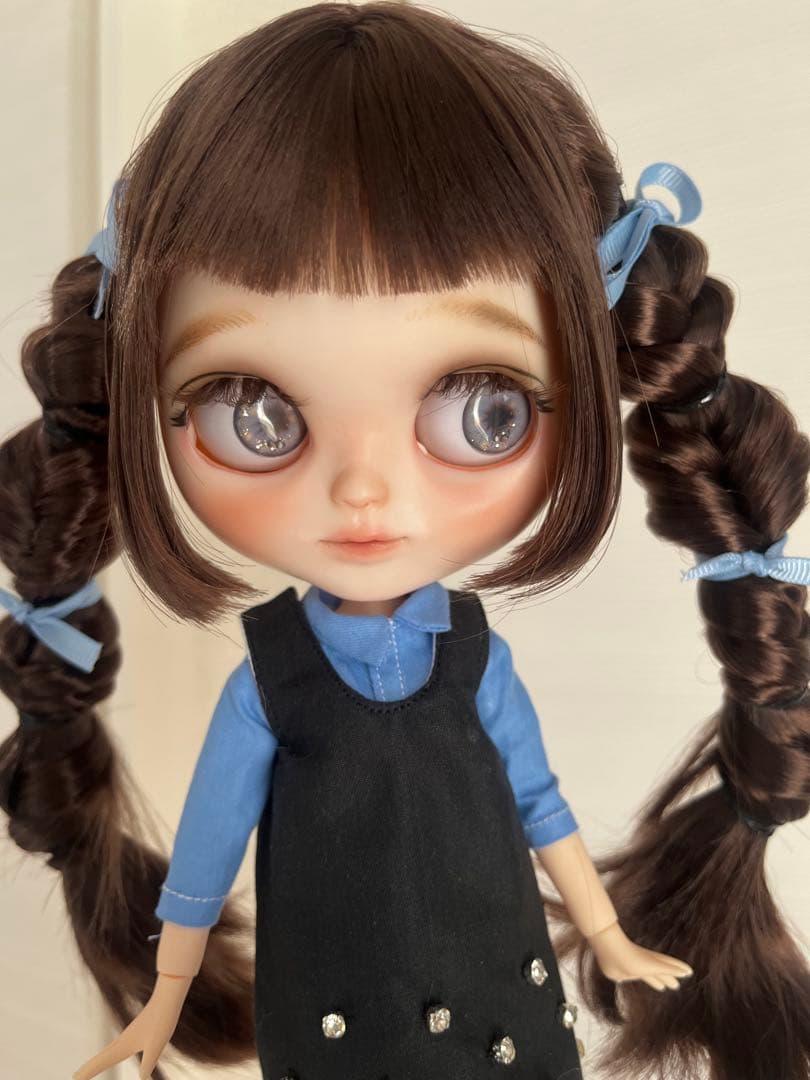 カスタムアイシードール　アウトフィット付き　オン眉ロングヘア