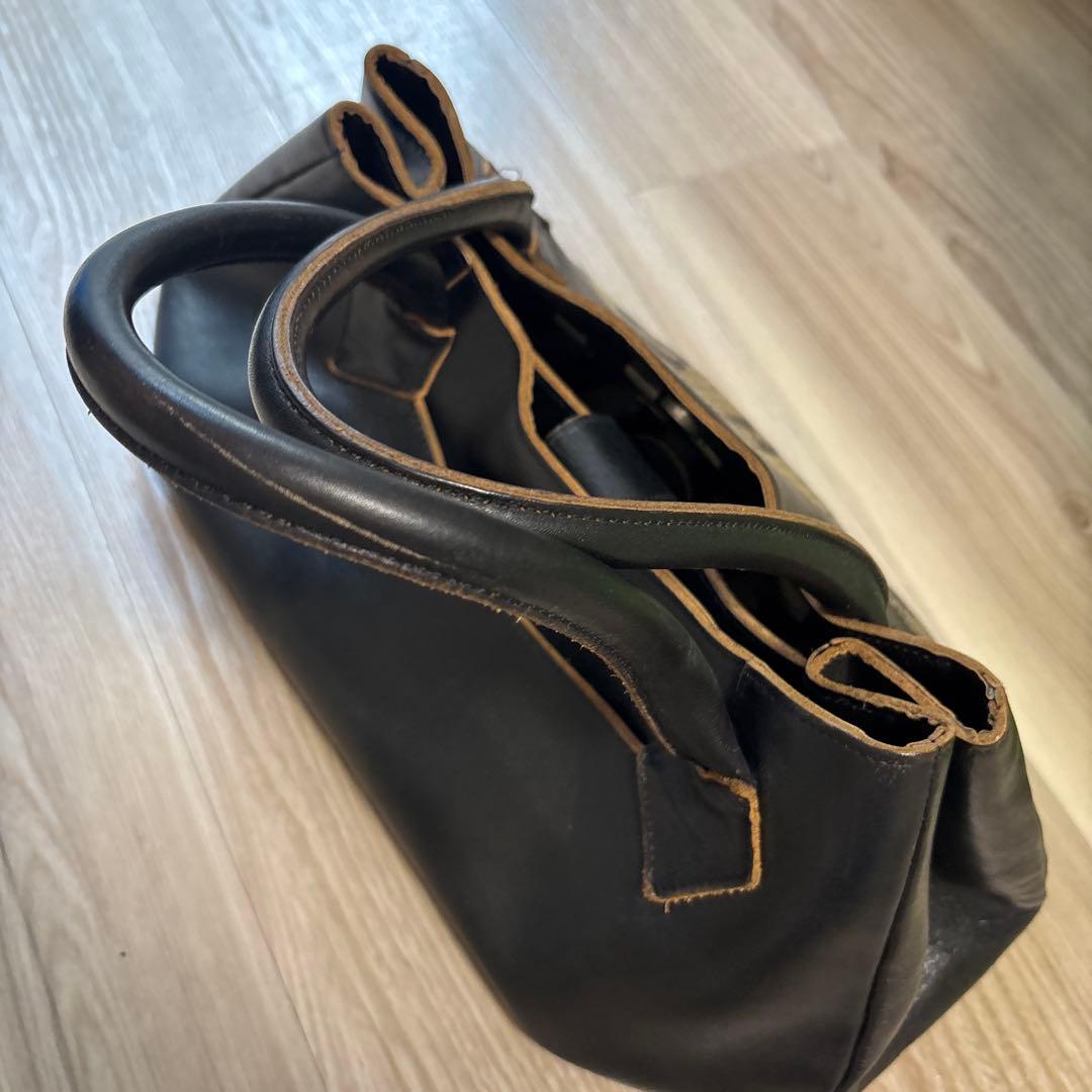 【ピンクの猫さん専用】ヴィヴィアン黒レザー刺繍デザインハンドバッグ