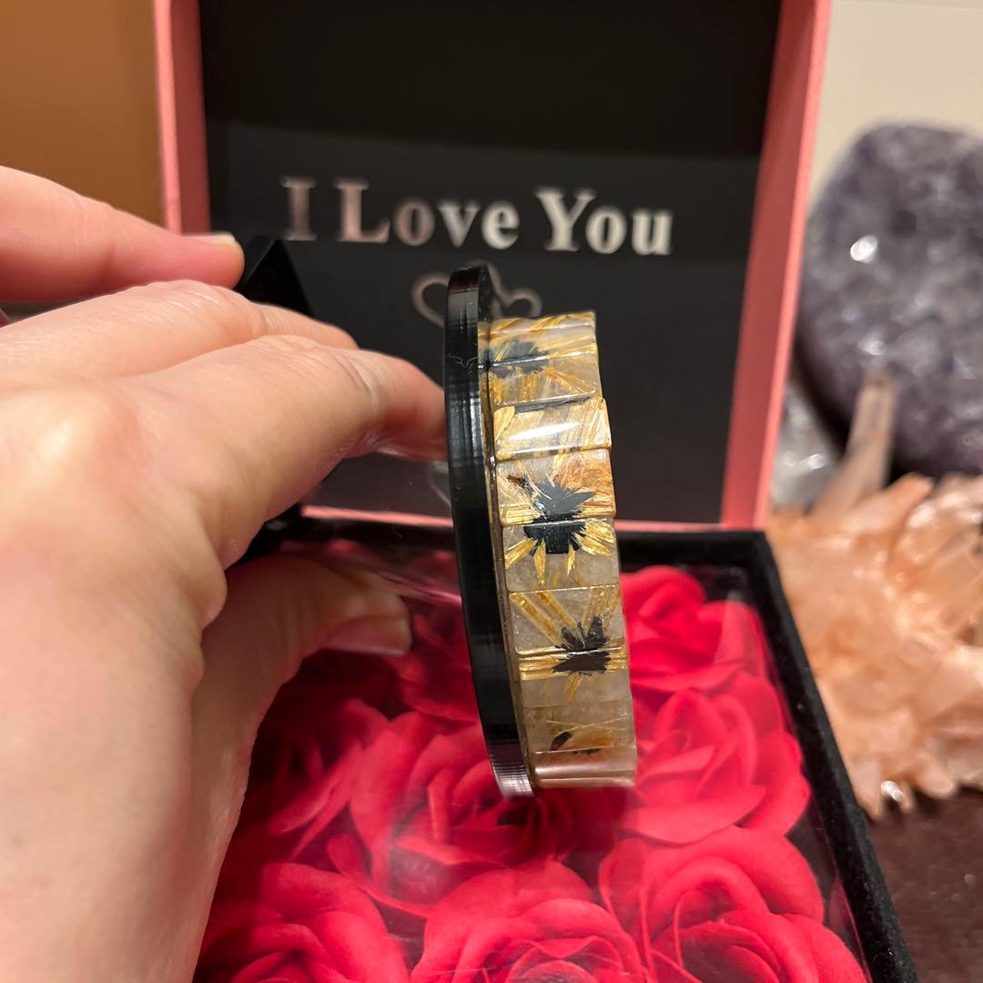 お値下げ！天然石ブレスレットタイチンルチルクォーツバングル　太陽放射ルチル